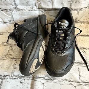 Like New Black Reebok Sneakers